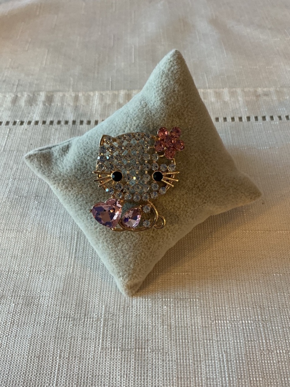 Hello Kitty Rhinestone Gold Tone Brooch